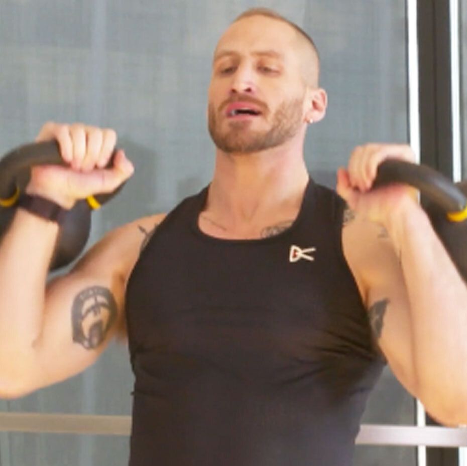 This 5-Minute Workout Challenges You to Row, Press, and Push