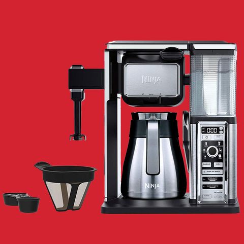 Small appliance, Coffeemaker, Espresso machine, Drip coffee maker, Home appliance, Kitchen appliance, Cup, 
