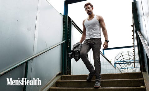 krasinski john health actor buff got ripped shoot jacked months four mens incredibly january menshealth blunt emily issue february abs