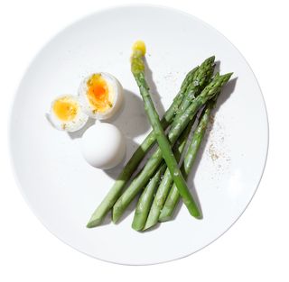 eggs with asparagus