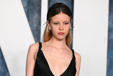 2023 Vanity Fair Oscar Party Hosted By Radhika Jones - Arrivals mia goth