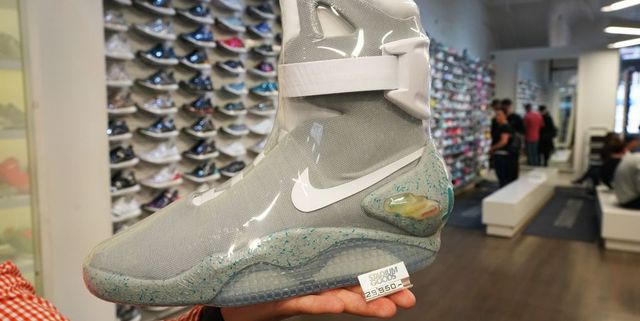 Lluvioso norte servilleta Las Nike de 'Regreso al futuro' a la venta (para millonarios) - Las  zapatillas Nike de 'Regreso al futuro' cuestan 50.000 euros