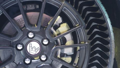 Michelin Uptis Tire