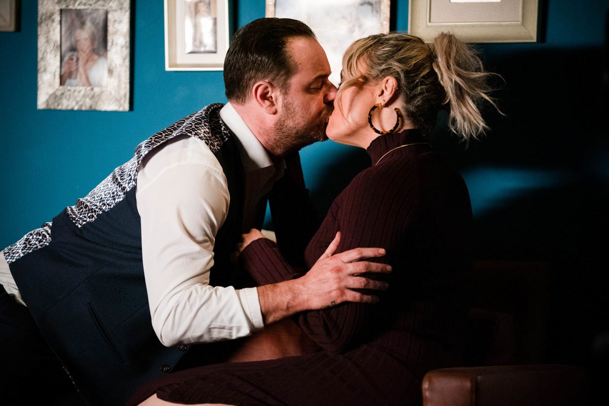 Eastenders Spoilers Mick And Janine To Become Official Couple