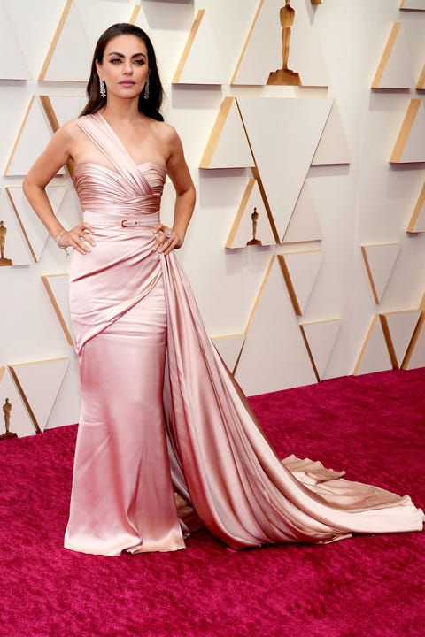 mila kunis 2022 oscars