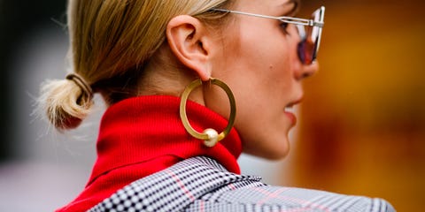 Ear, Red, Nose, Neck, Chin, Eyewear, Cheek, Glasses, Plaid, Organ, Ear, Red, Nose, Neck, Chin, Eyewear, Cheek, Glasses, Plaid, Organ,