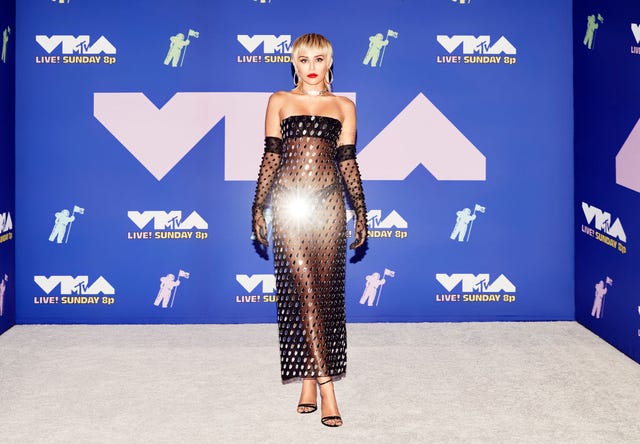 vma winners 2021 outfits