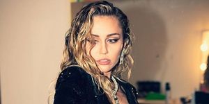 300px x 150px - Miley Cyrus Addresses Cheating, Drugs And Penis Cakes On Twitter