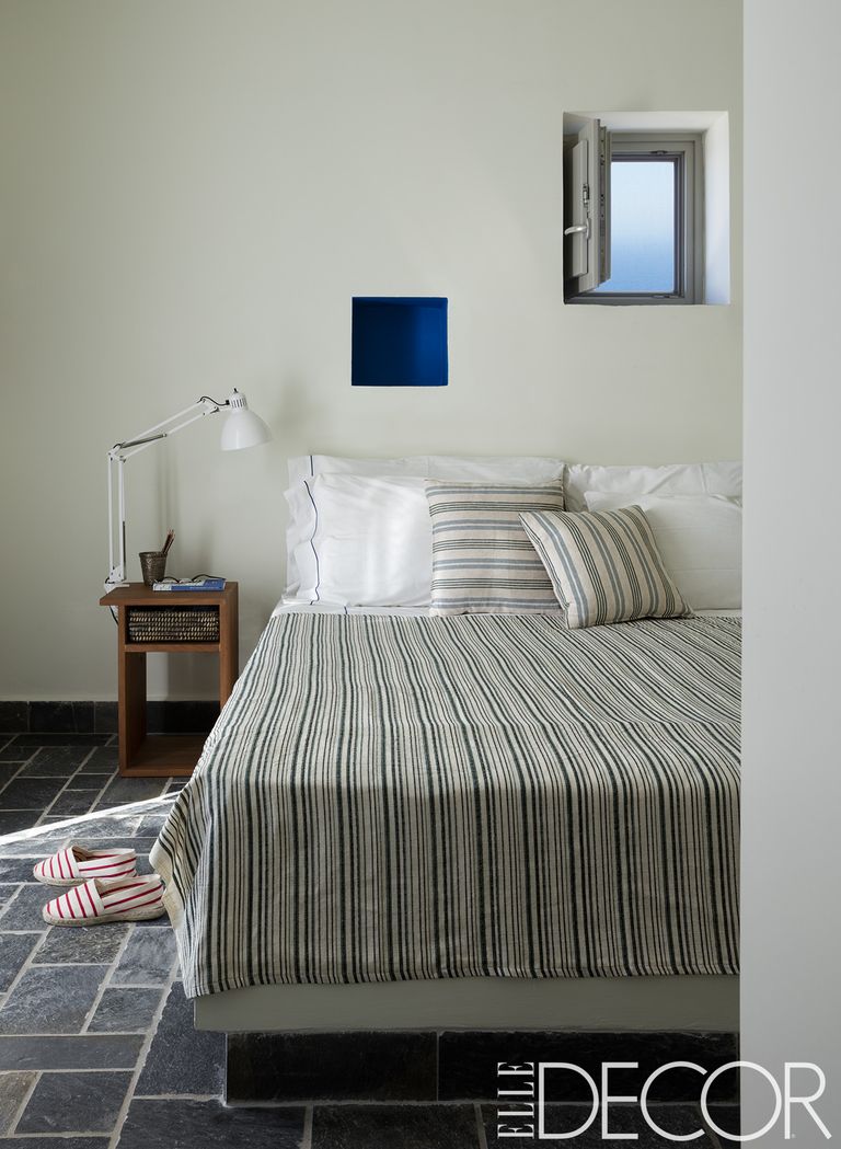 25 Minimalist Bedroom Decor Ideas - Modern Designs for ...