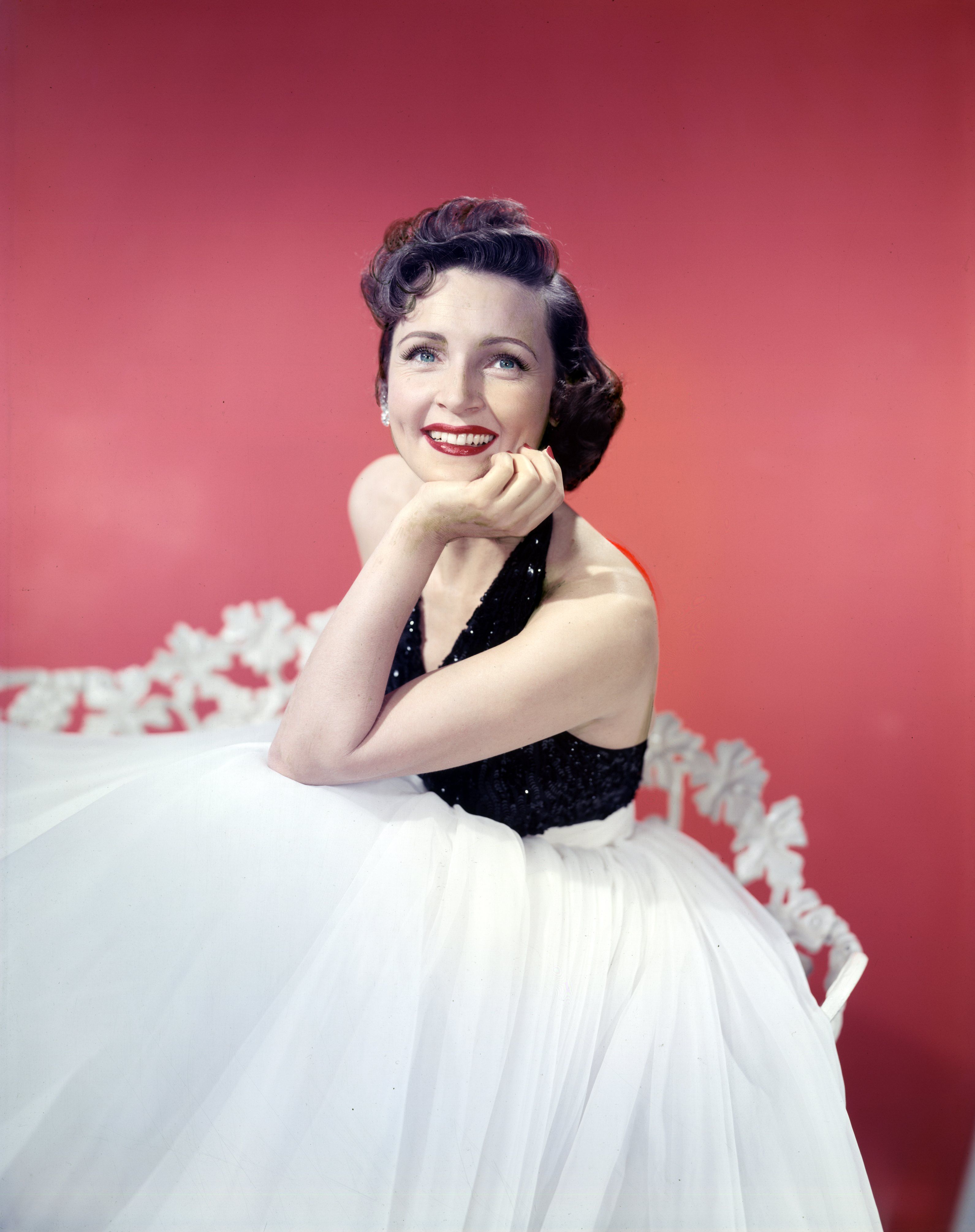 40 Photos Of Betty White Through The Years - Young Betty White Pictures