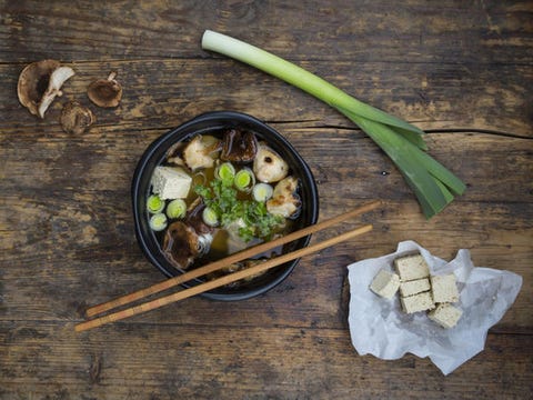 La Zuppa di Miso è la soluzione per NON ammalarsi mai - Marieclaire