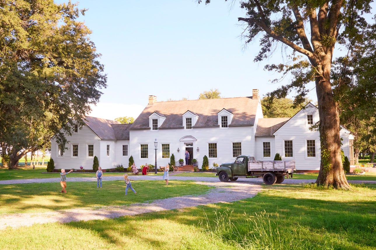 Take a Look Inside This Mississippi Farmhouse