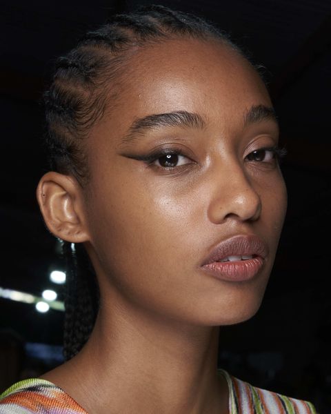 Dagger Liner Is The Sharpest Make-Up Trend To Emerge From SS22