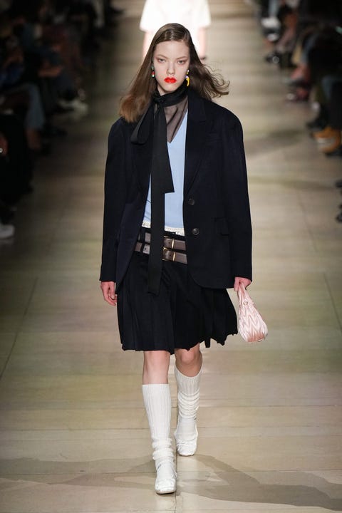 エル ファッションエディターが選ぶ 22 23秋冬コレクション ベストルック ファッション Elle エル デジタル エル ファッションエディターが選ぶ 22 23秋冬コレクション ベストルック ファッション Elle エル デジタル