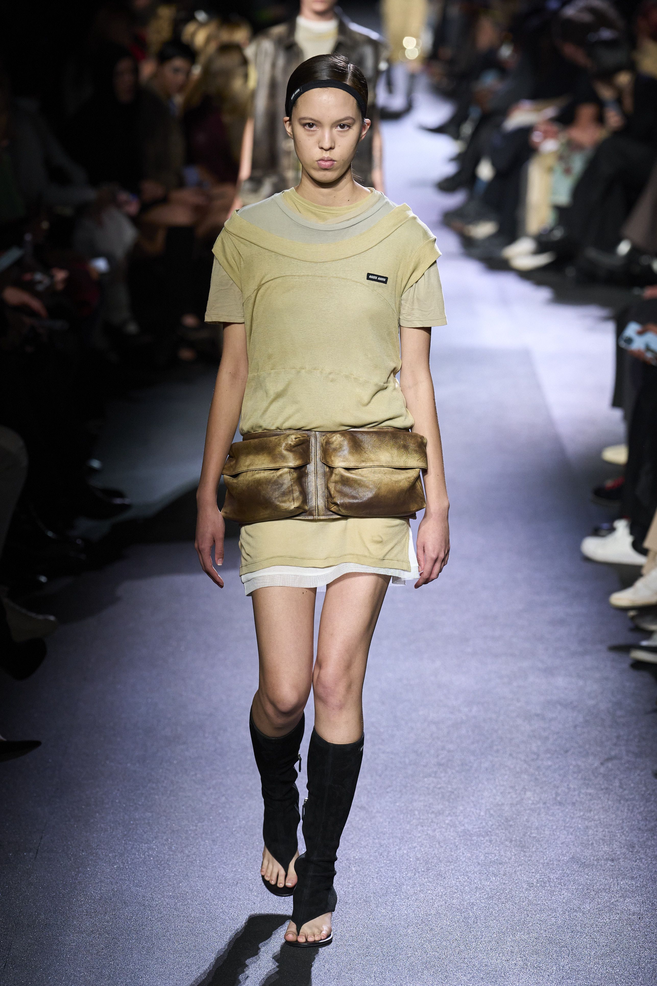 MIU MIU ミュウ ミュウ Grigio Miu miu wool cashmere velour skirt スカート レディース 春夏2023 MG1989 125Q  ik