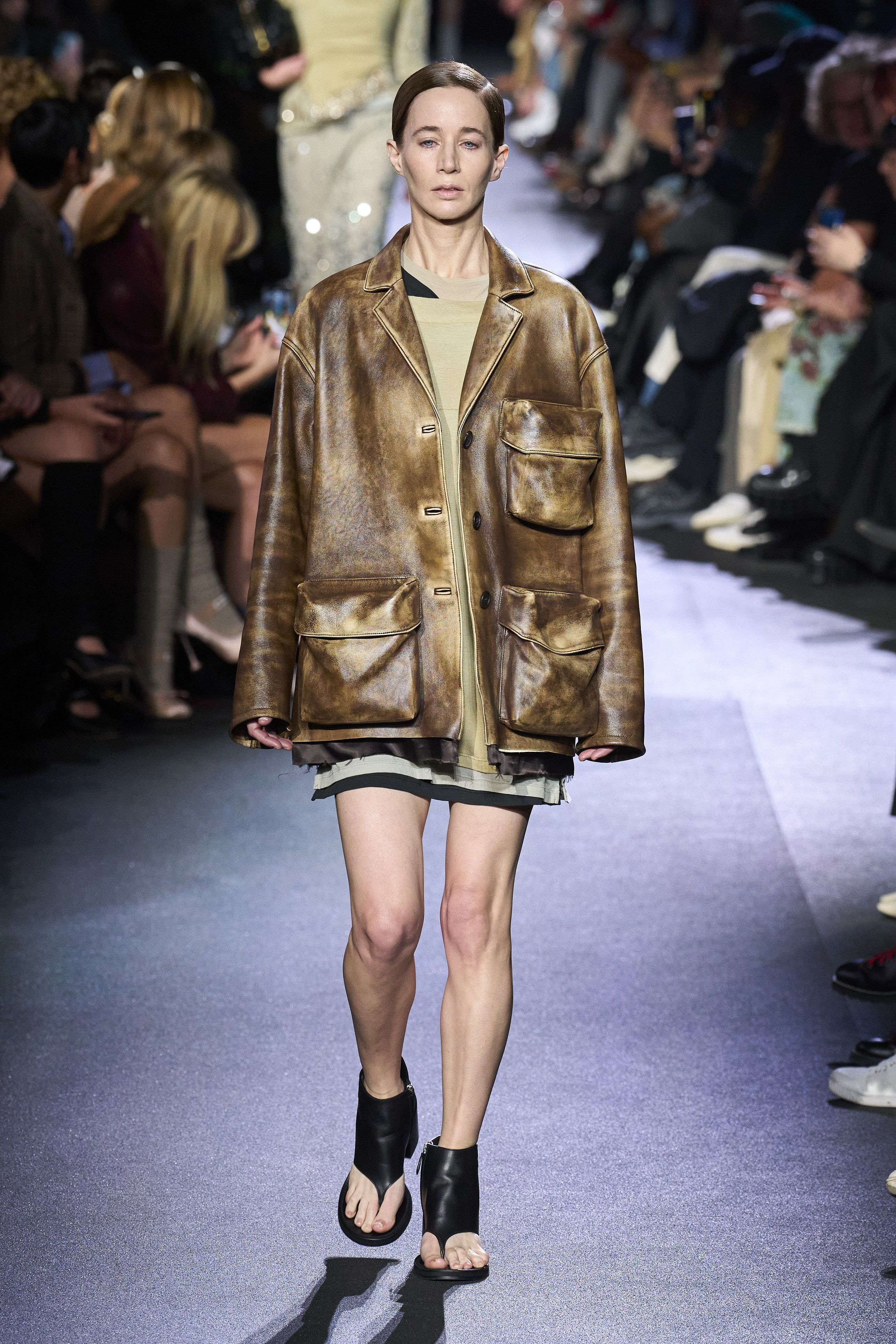 ミュウミュウ（MIU MIU）」2023春夏コレクション ファッション ELLE ［エル デジタル］