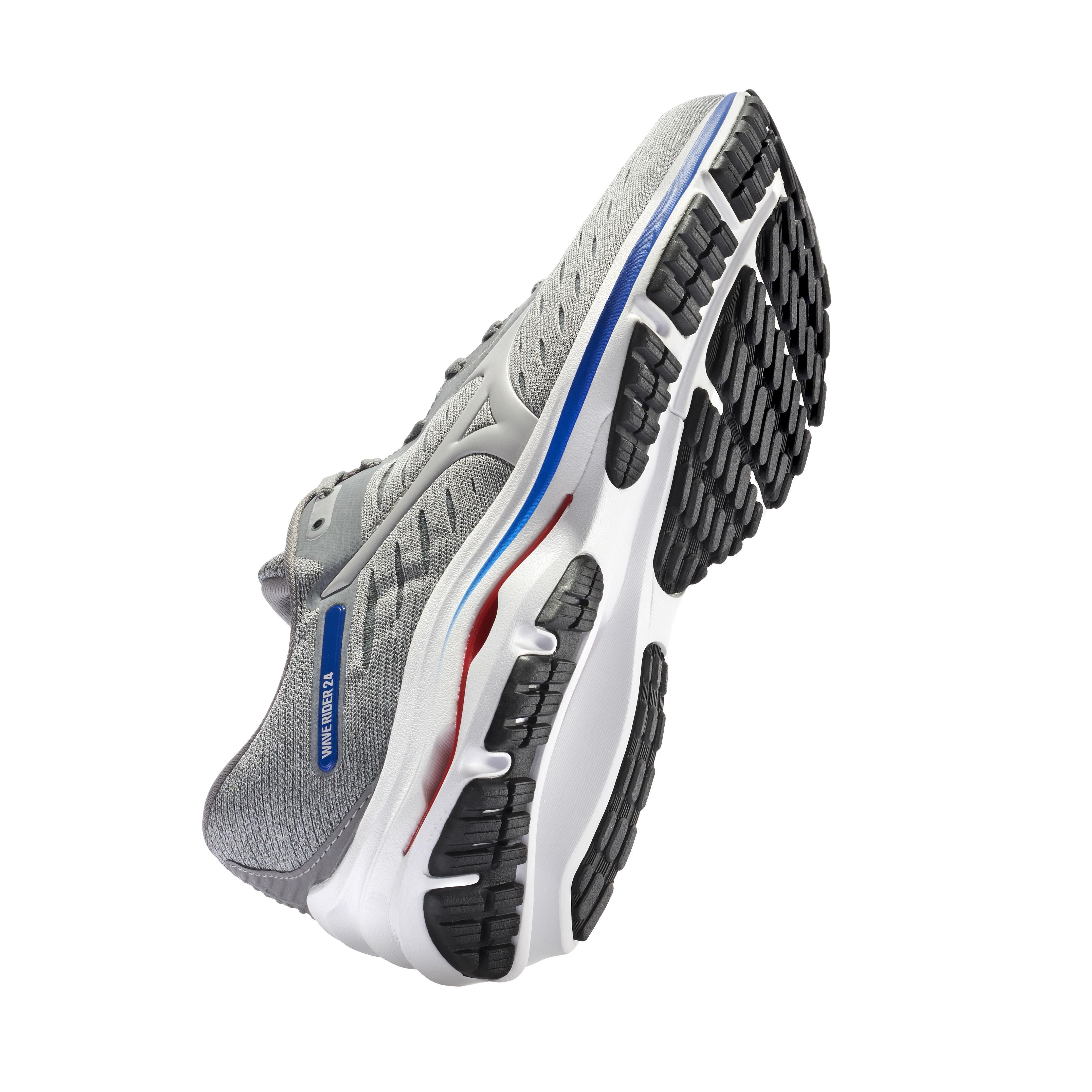 8mm running shoes