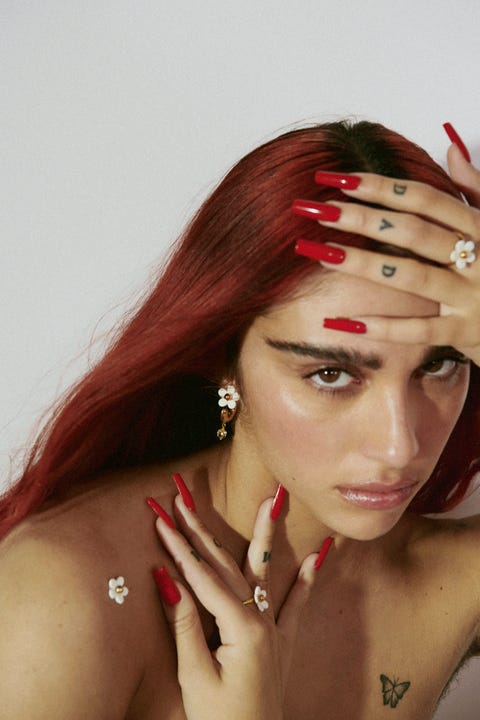 マドンナの娘がマーク ジェイコブスのキャンペーンモデルに抜擢 ハーパーズ バザー Harper S Bazaar 公式 マドンナの娘がマーク ジェイコブスのキャンペーンモデルに抜擢 ハーパーズ バザー Harper S Bazaar 公式