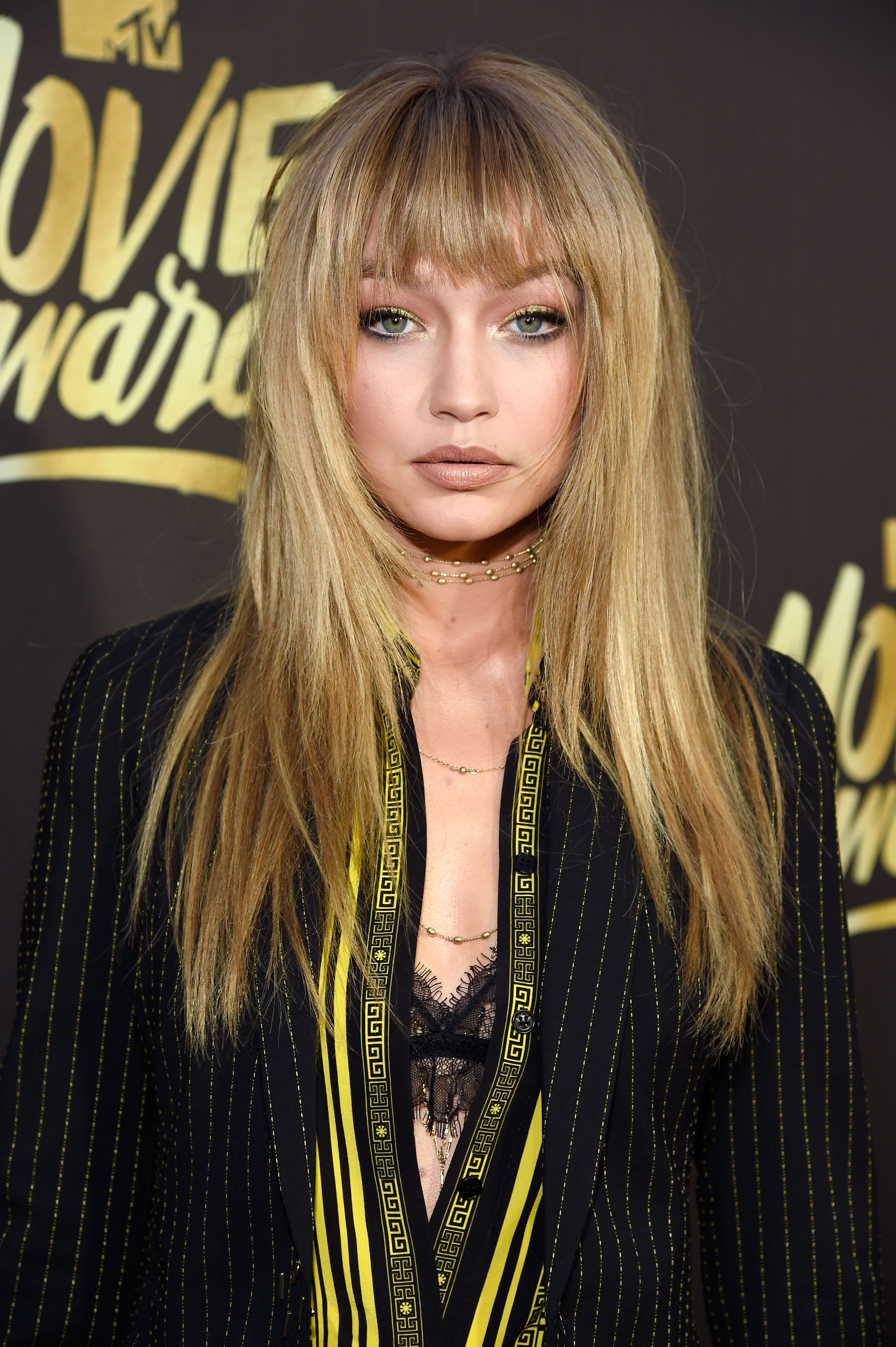 9 Cute Hairstyles With Bangs How To Style Bangs In 2018