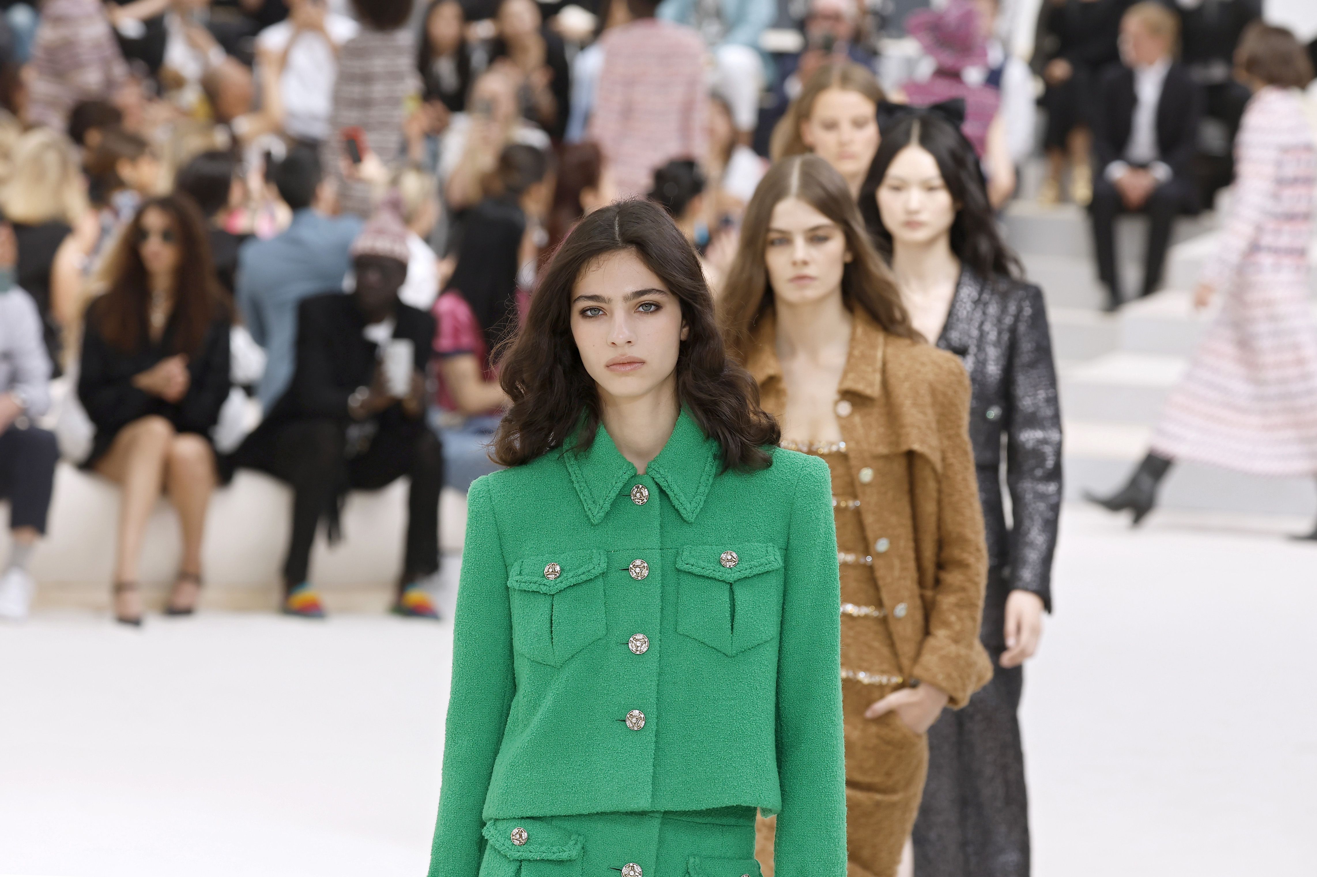 chanel fall 2017 green metallic jacket