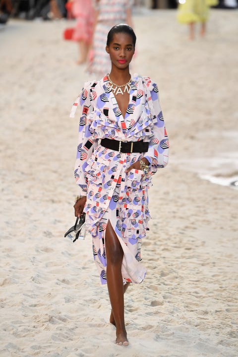 Chanel Spring 2019 Collection Every Detail From The Chanel Runway Paris Fashion Week Womenswear Spring Summer 2019