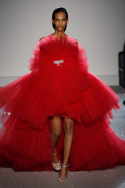 Giambattista Valli : Runway - Paris Fashion Week - Haute Couture Spring Summer 2019 Giambattista Valli : Runway - Paris Fashion Week - Haute Couture Spring Summer 2019