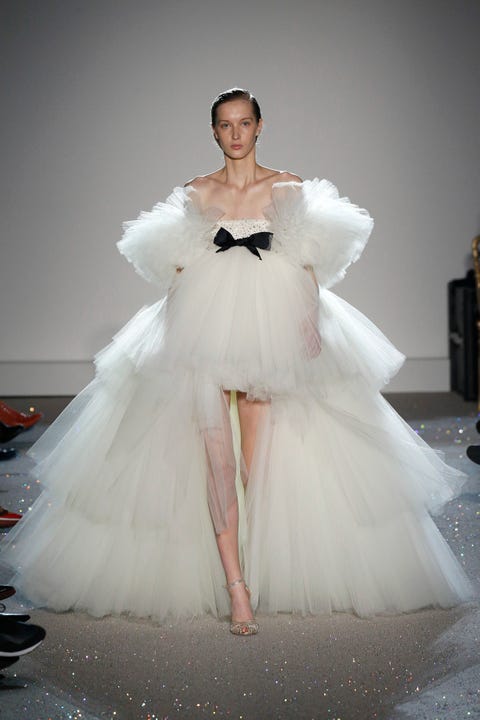 Giambattista Valli : Runway - Paris Fashion Week - Haute Couture Spring Summer 2019 Giambattista Valli : Runway - Paris Fashion Week - Haute Couture Spring Summer 2019
