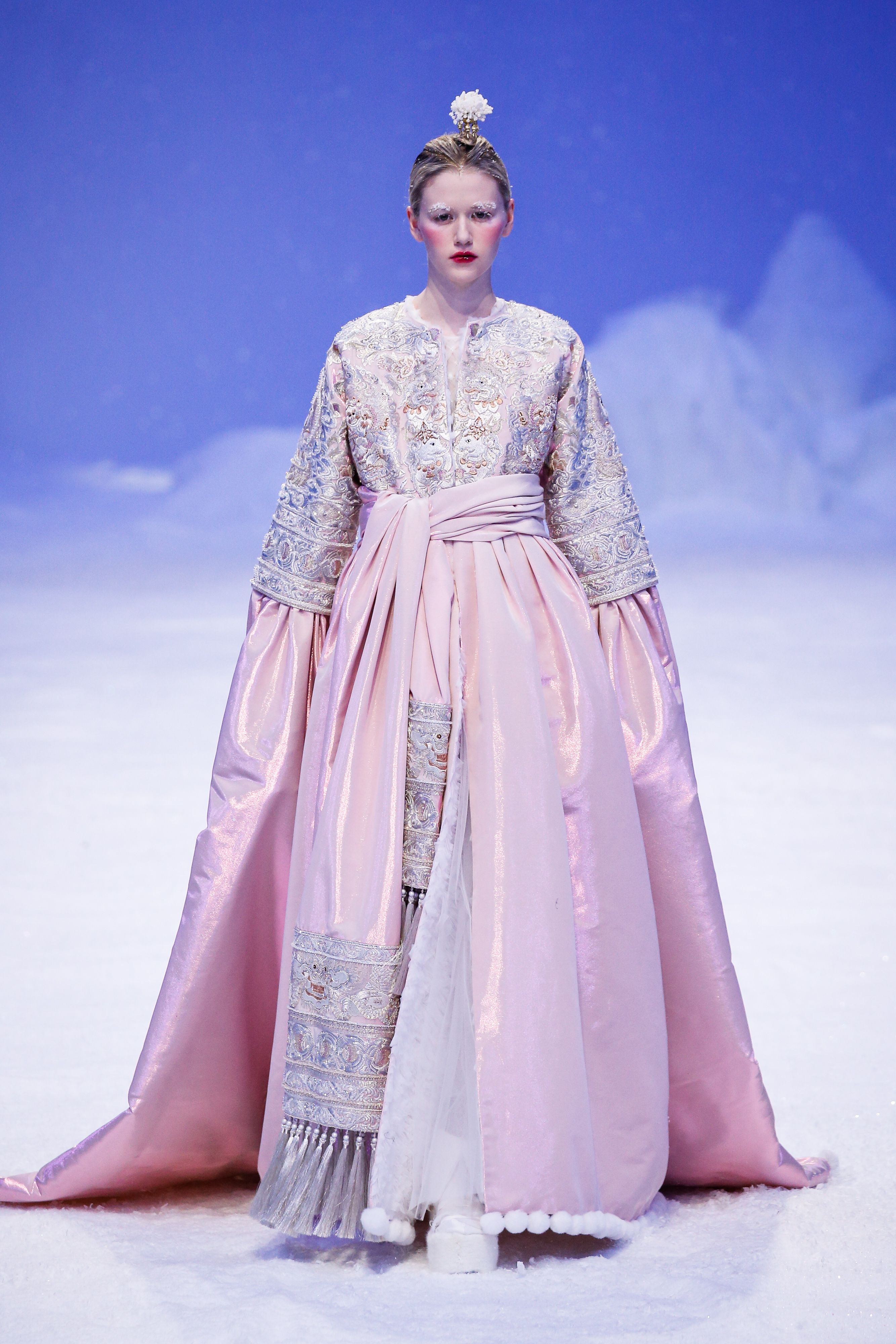 Guo Pei Haute Couture SS20