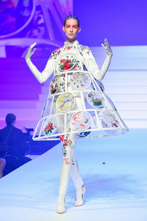 Jean-Paul Gaultier : Runway - Paris Fashion Week - Haute Couture Spring/Summer 2020