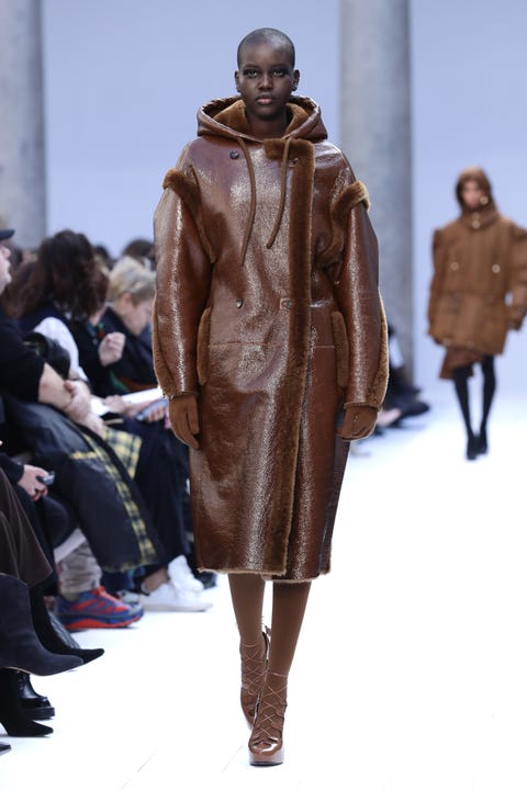 Max Mara - Runway - Milan Fashion Week Fall/Winter 2020-2021