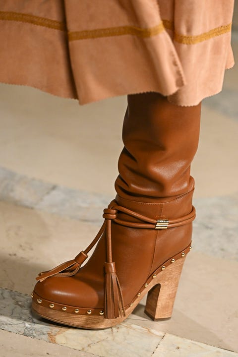 Fall Shoe Trends 2022 ulla johnson runway fall winter 2022 2023 new york fashion week