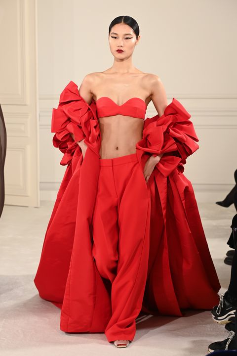 valentino alta moda primavera estate 2022 sfilata haute couture