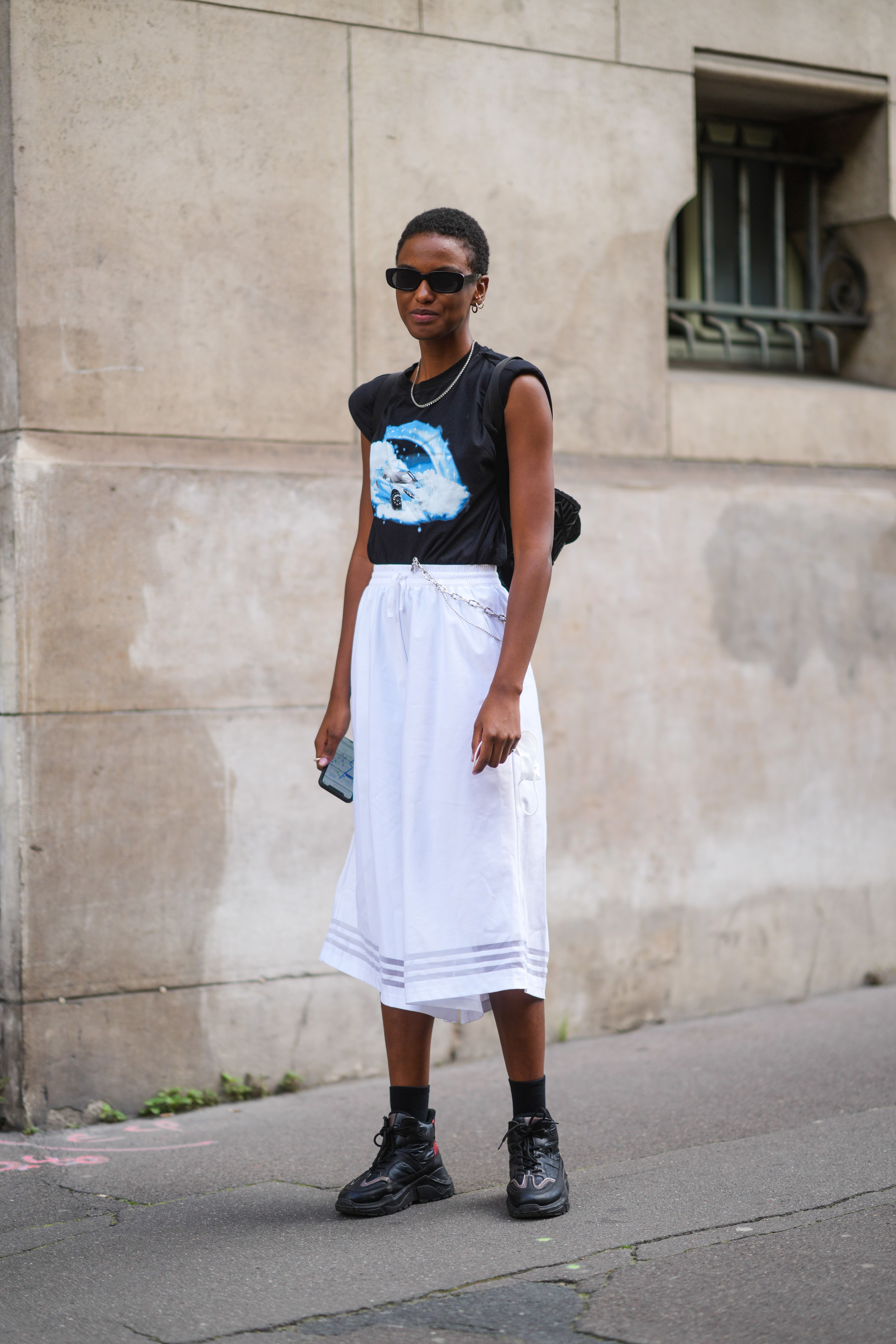 oversized shirt street style