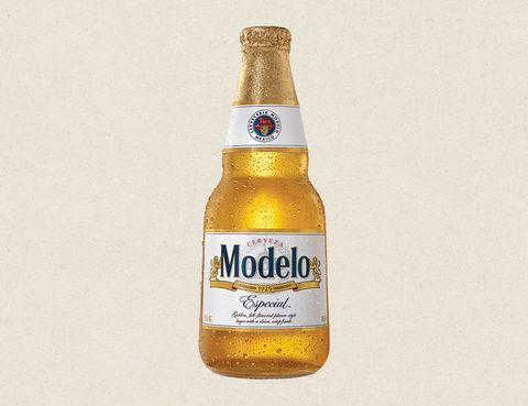 modelo especial beer bottle