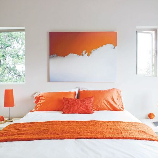 12 Striking Modern Bedroom Ideas