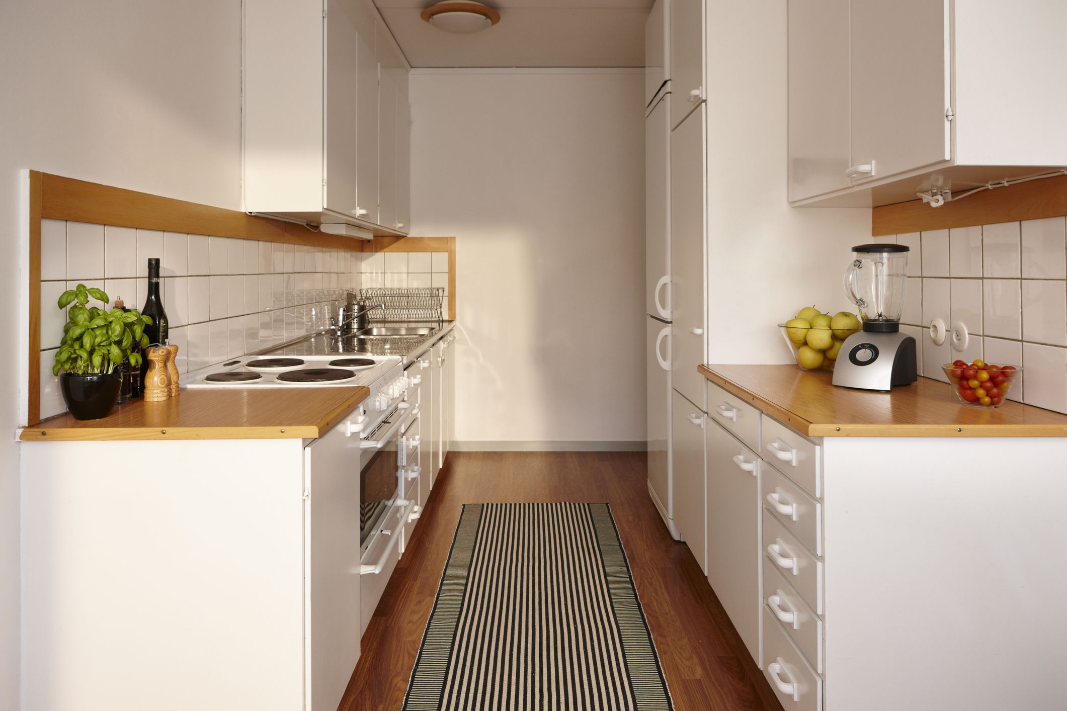 pictures of galley kitchen design