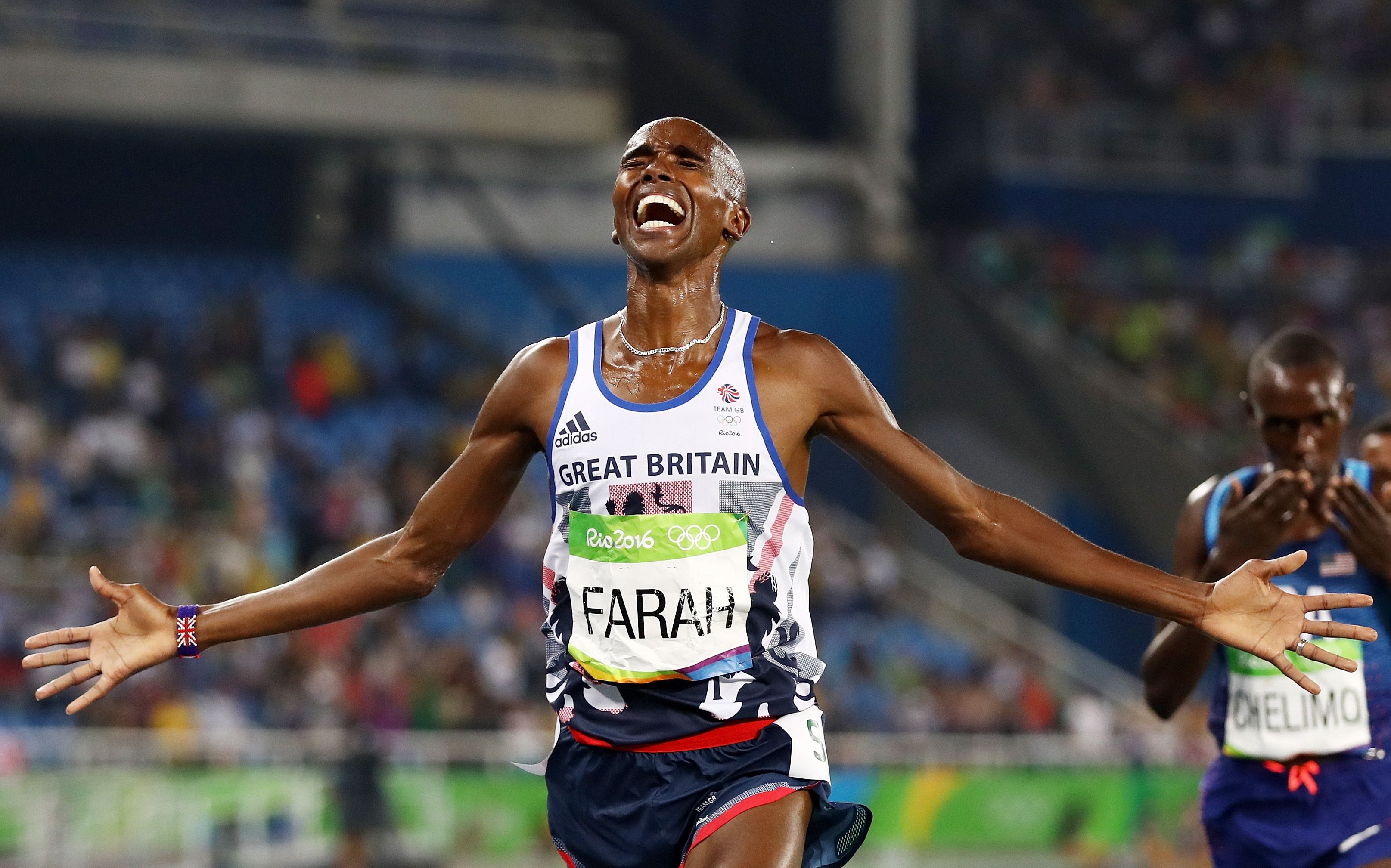 Mo Farah announces he will return to the track in Tokyo 2020