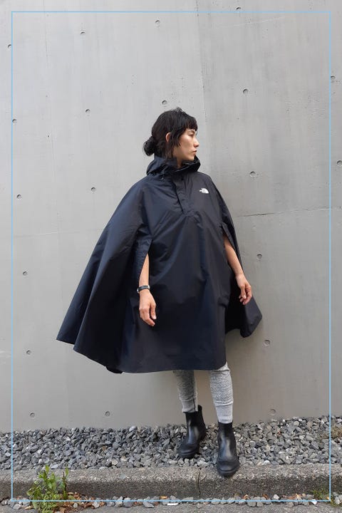 おしゃれな人は梅雨に何を着る 業界人9名の 雨の日コーデ 集 おしゃれな人は梅雨に何を着る 業界人9名の 雨の日コーデ 集