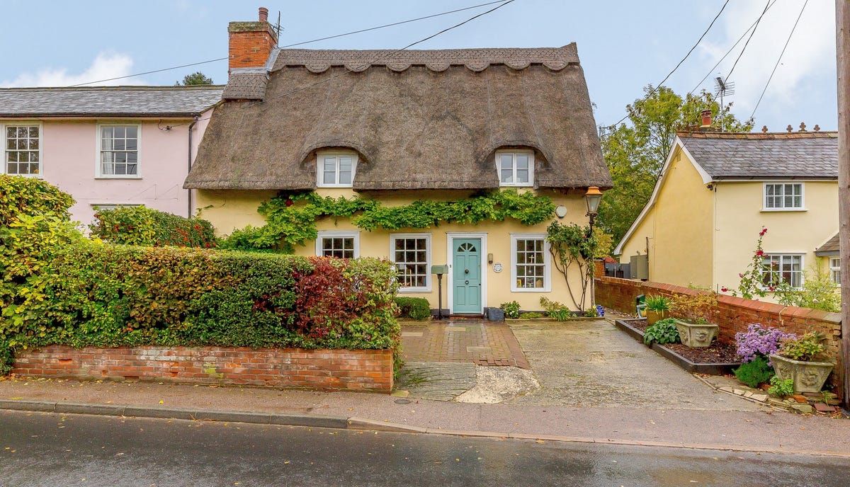Grade II Listed Thatched Cottage For Sale in Suffolk
