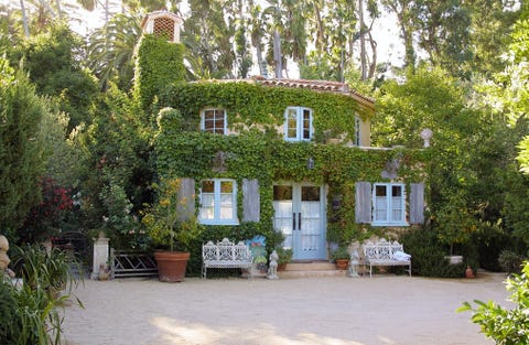 montecito-house-outdoor-awards-veranda