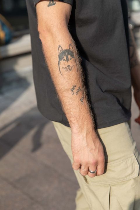 Tattoo, Temporary tattoo, Arm, Wrist, Skin, Joint, Hand, Human leg, Human, Finger, 