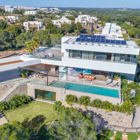 12 of the most luxurious homes for sale around the world right now