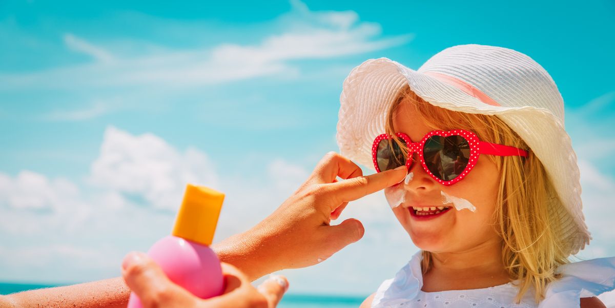 The Best Hats for Sun Protection for People with Blue Eyes and Pink Hair - wide 2