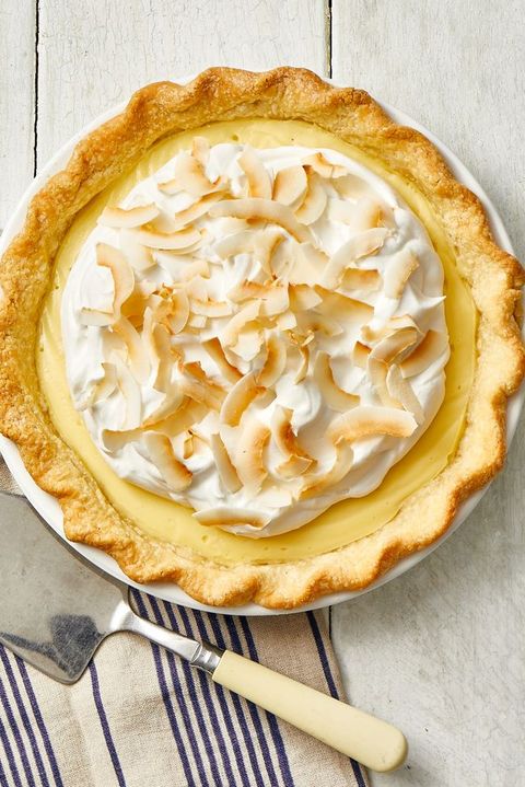 coconut cream pie with toasted coconut on top