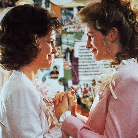 sally field and julia roberts from the movie steel magnolias
