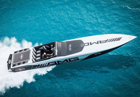 Water transportation, Speedboat, F1 Powerboat Racing, Vehicle, Boating, Boat, Yacht, Powerboating, Drag boat racing, Recreation, 