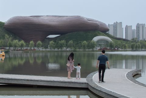 Museo Liyang Floating Melodies de CROX Architecture