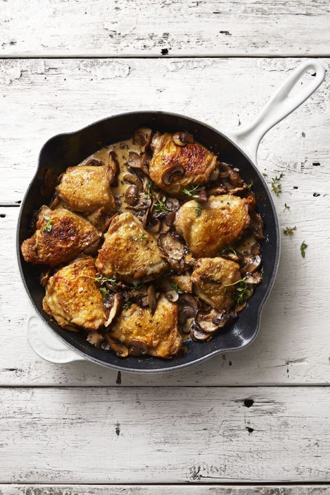 mushroom chicken skillet with herbed cream sauce