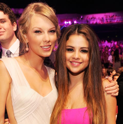 2012 Teen Choice Awards - Backstage & Audience