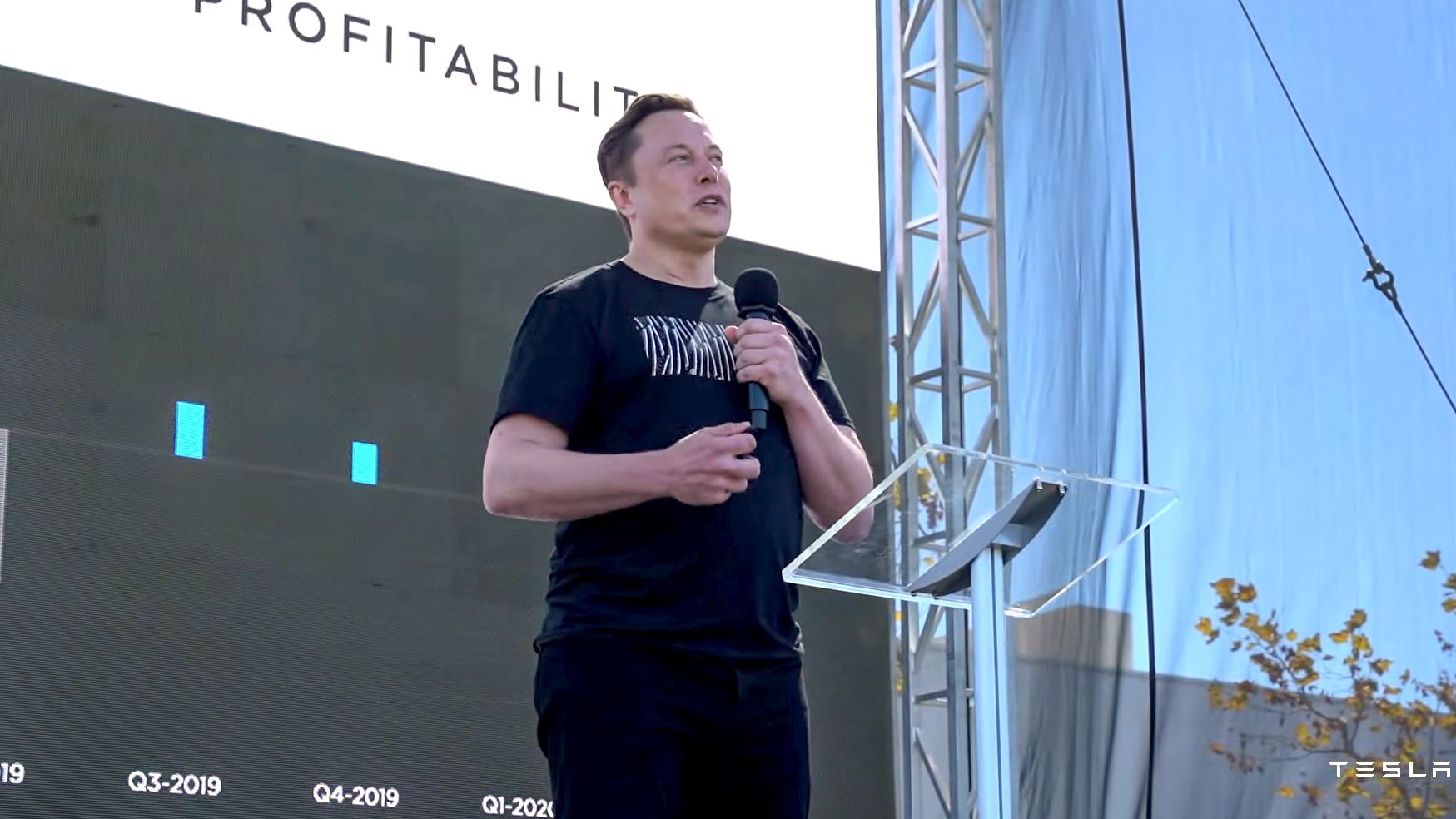 Elon Musk Hips - Elon Musk Denies Azealia Banks Accusation He Was On Acid : Check spelling or